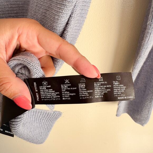 Fancy Stitch Blue Ribbed Cashmere Blend Lightweight Sweater - Medium - Picture 5 of 7